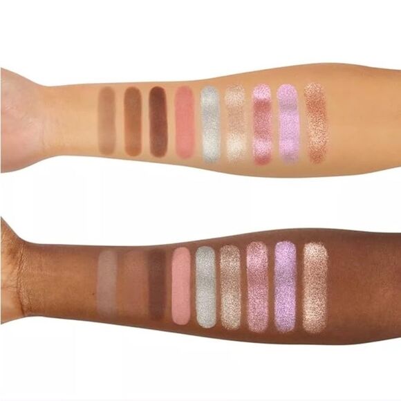 Charlotte Tilbury Beautyverse Palette - Picture 4 of 4